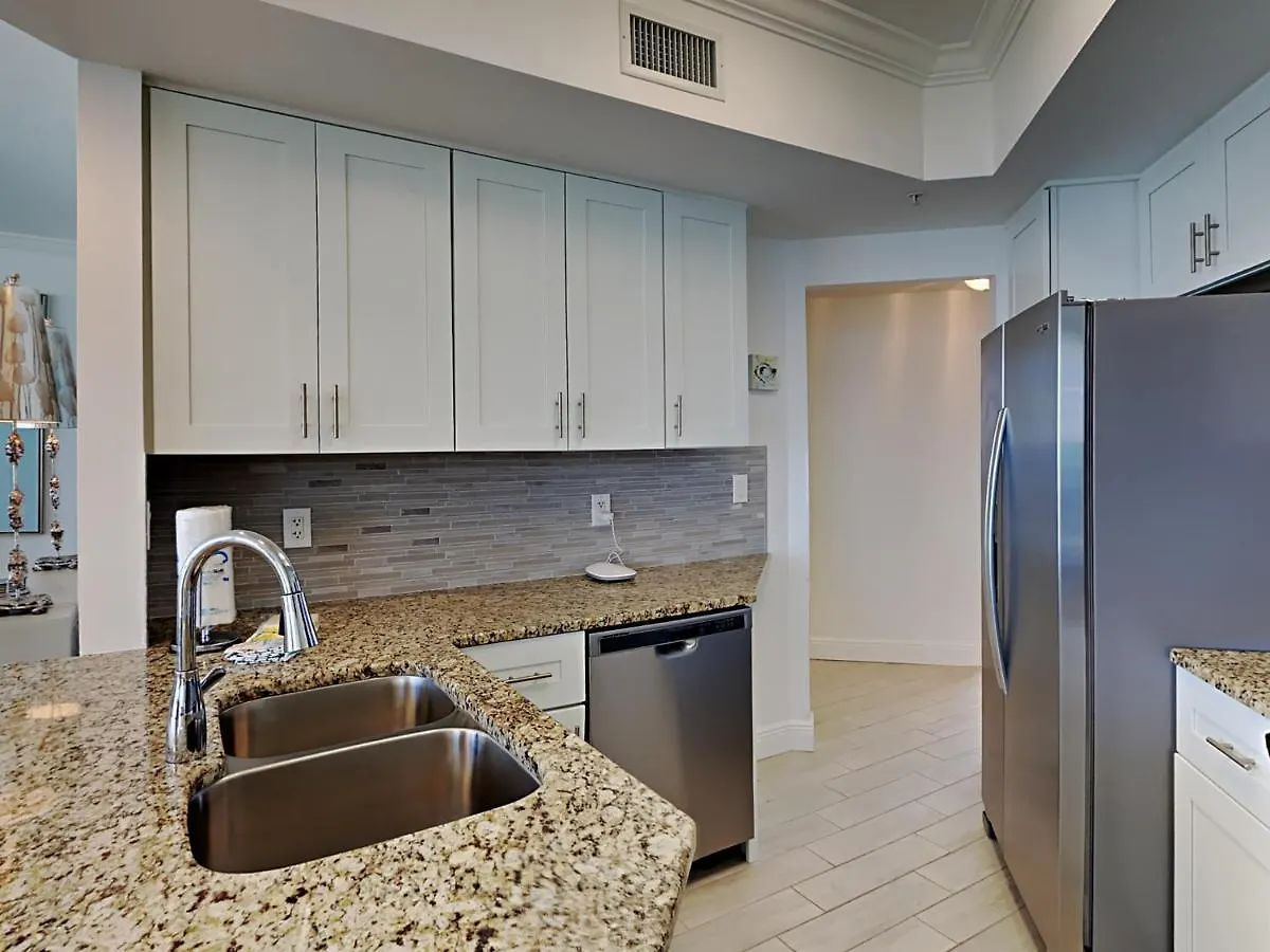 Apartment Silver Towers 1404w *