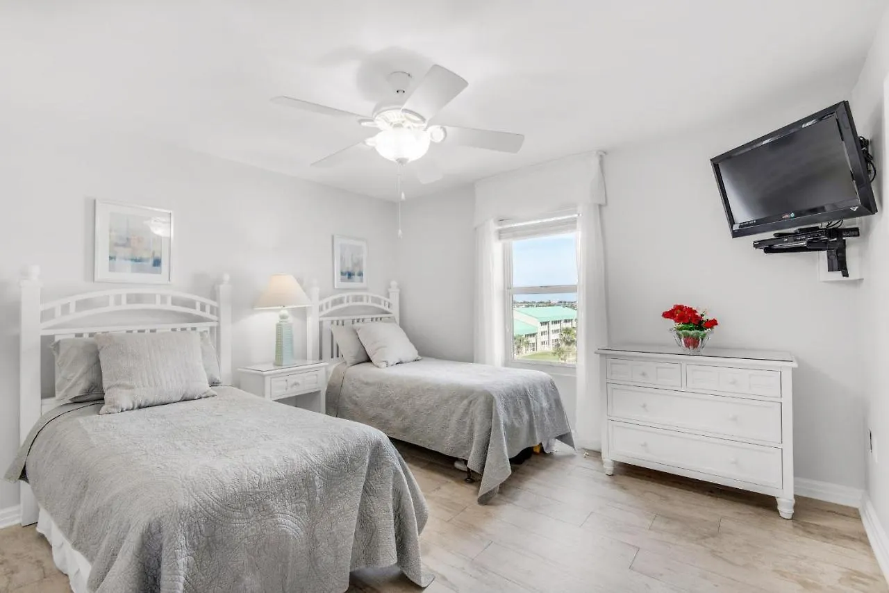 Pelican 501 Destin