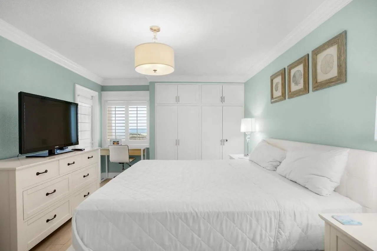 Apartment Surf And Racquet Club 216 *