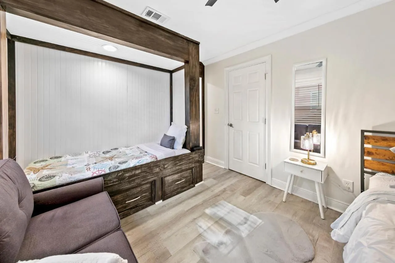 Holiday home Side Retreat *