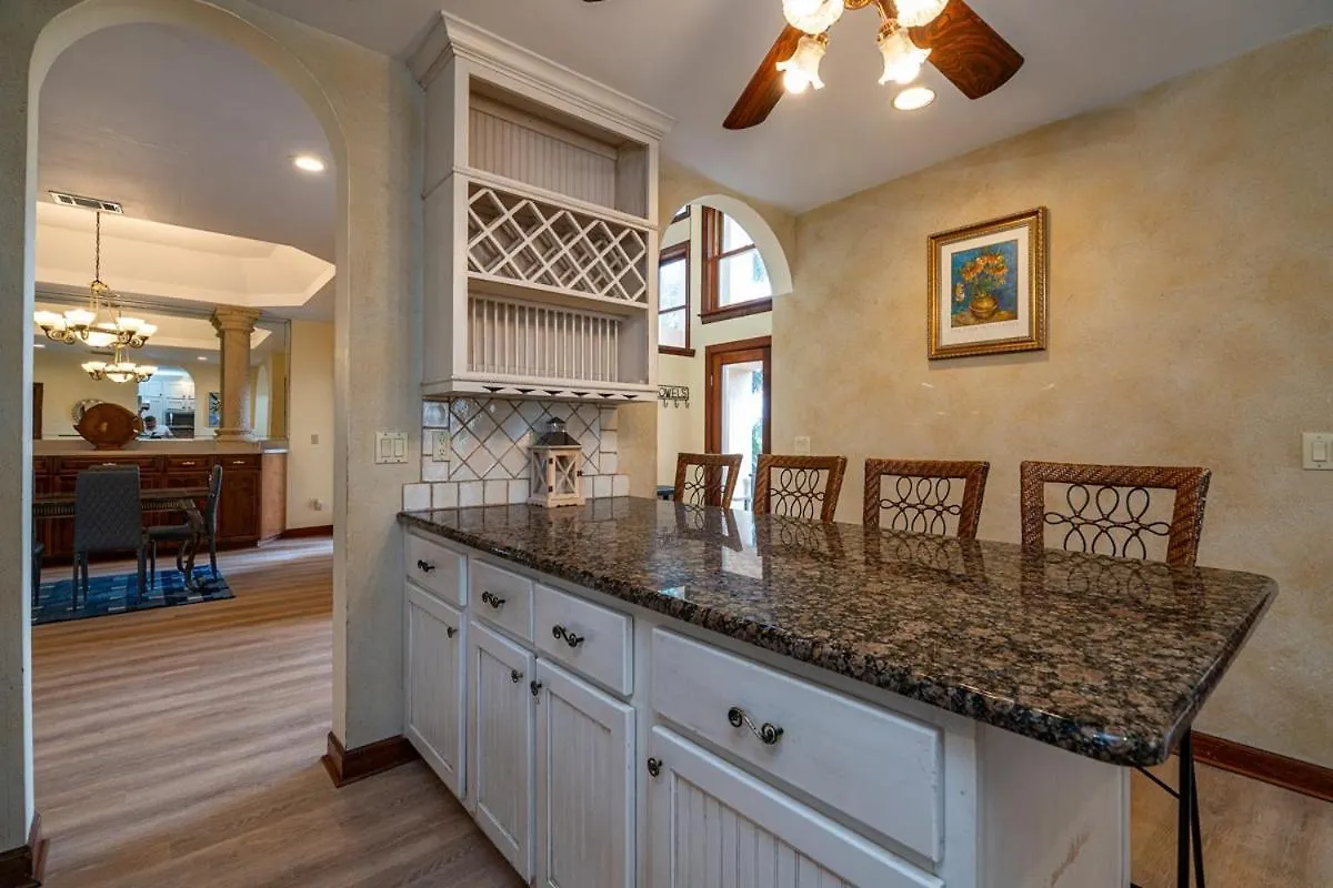 Casa De Mediterranean *