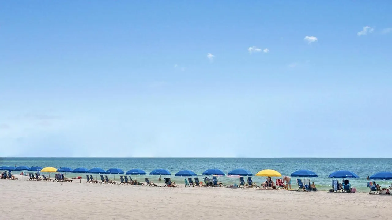 Holiday home Beachwalk 5052