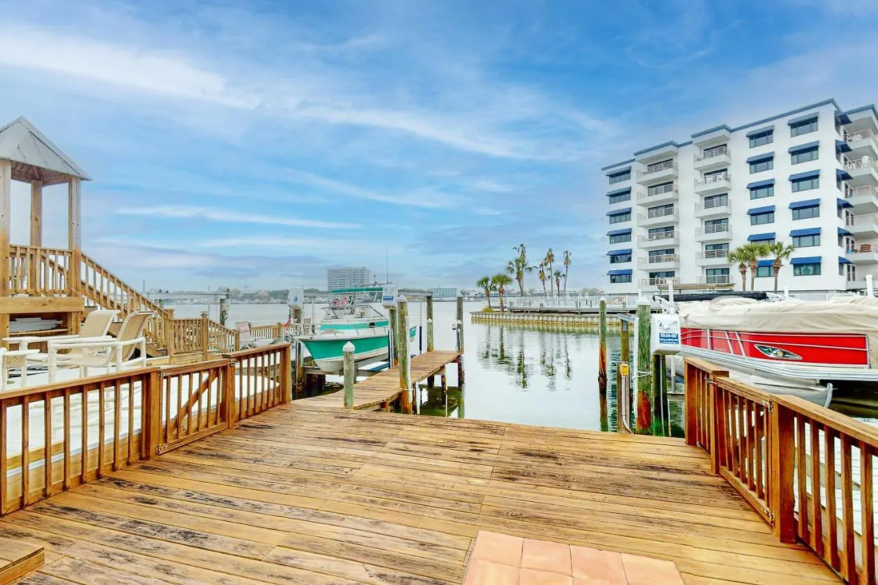 Bayfront Beauty بيت للعطل