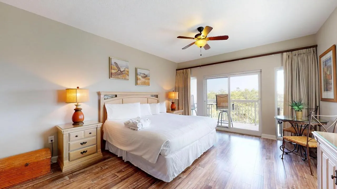Summit 409-409a Lockout Holiday home