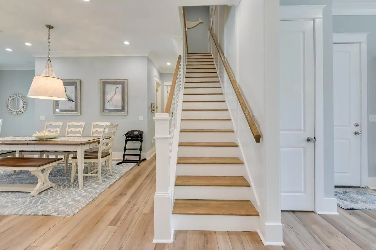 Tatil Evi Miramar Retreat With Pool Access And Fireplace! Destin