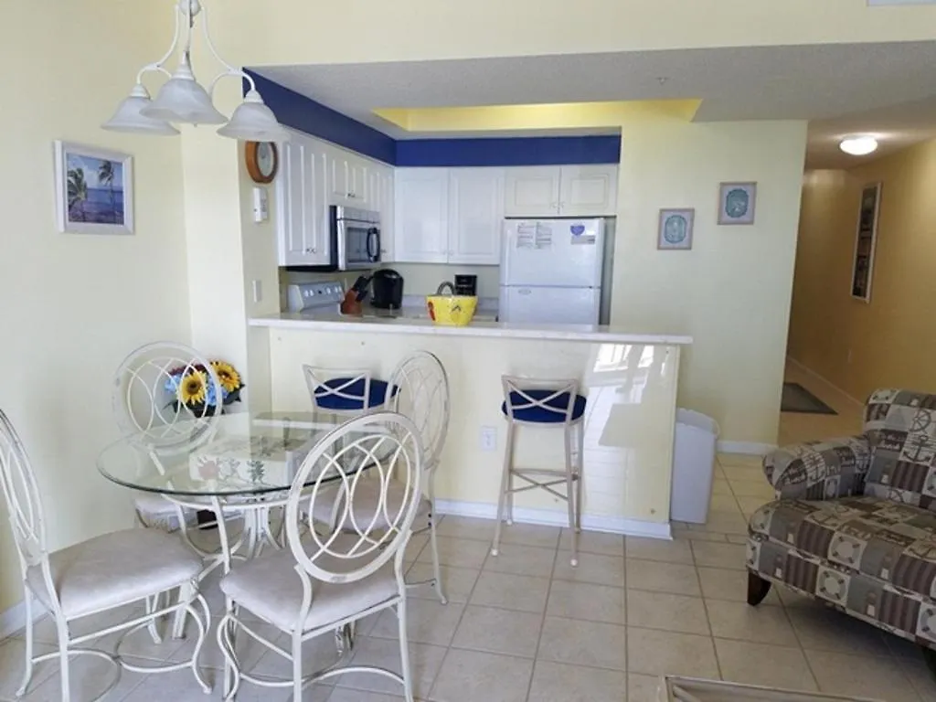 Majestic Sun 409a Apartment *