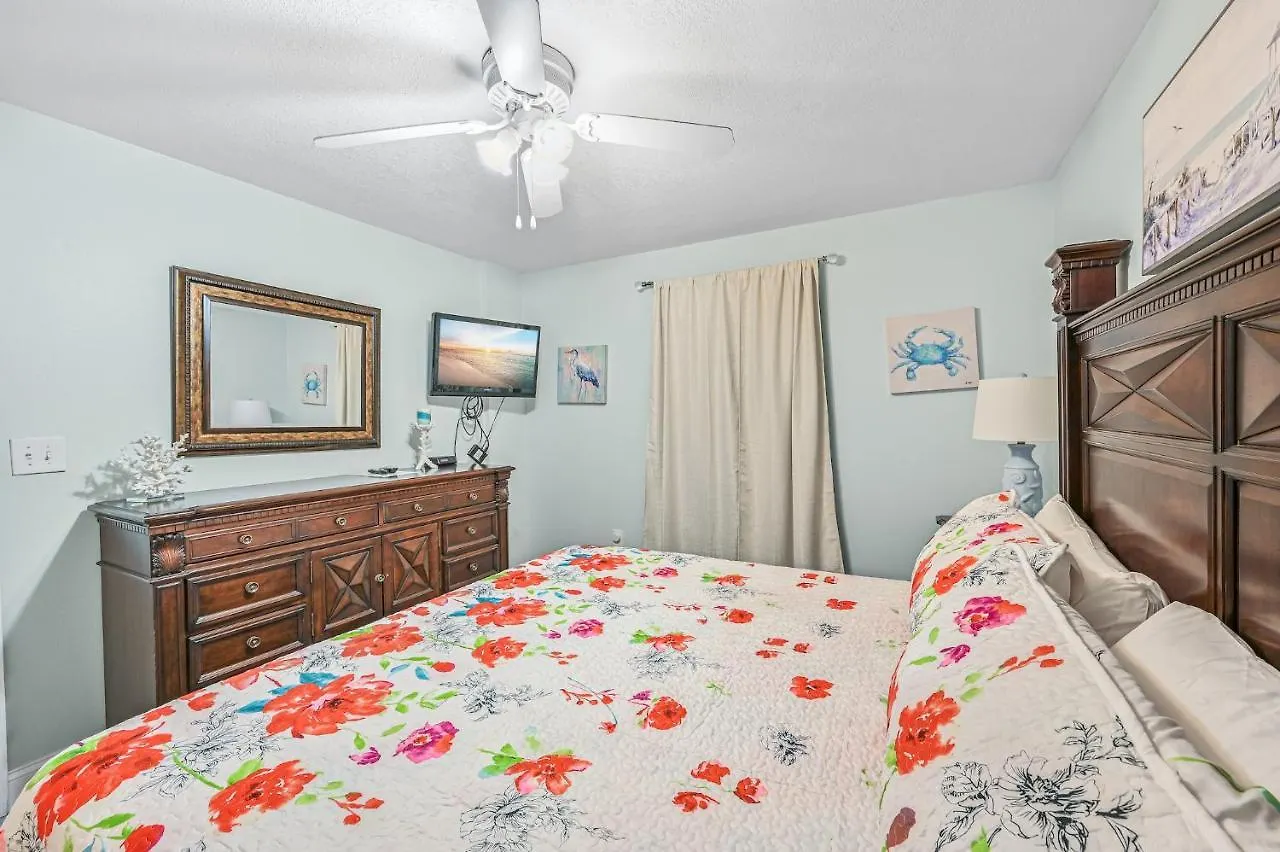 Apartment Front 16th Flr, Ocean View, New Upgrades