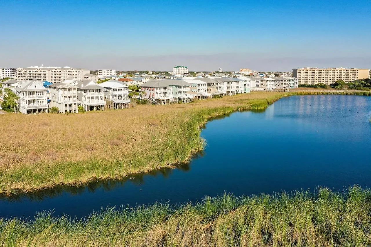 Pelican Pointe At Pointe Holiday home *