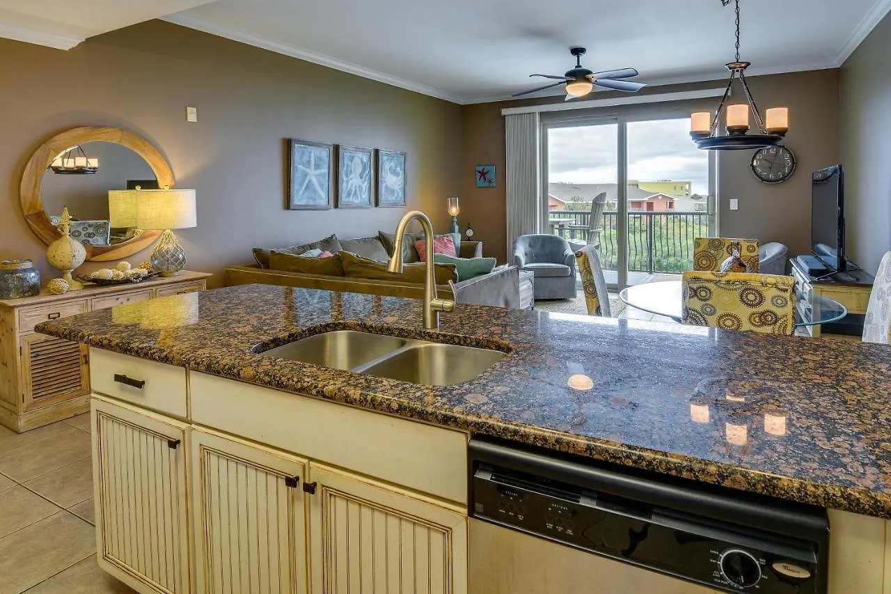 Cozy Miramar With Pools And Access! Apartment Destin