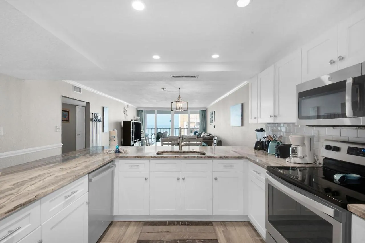 Apartment Shoreline Towers 1114