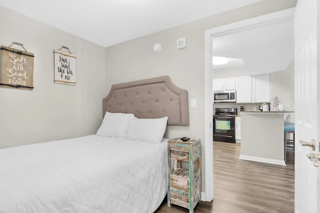 Palms #2603 Jr. 2br