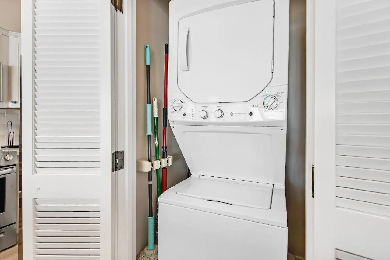 Apartment Tops'l Tides 911 *