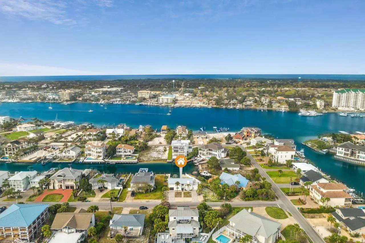House - Happy Harbor House By Panhandle Getaways * Destin