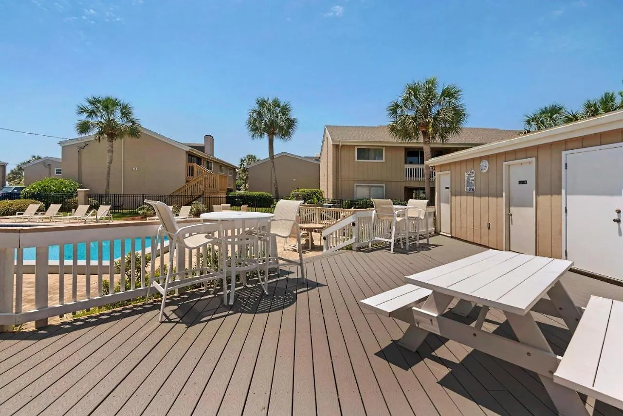 Chateau La 16e Holiday home *