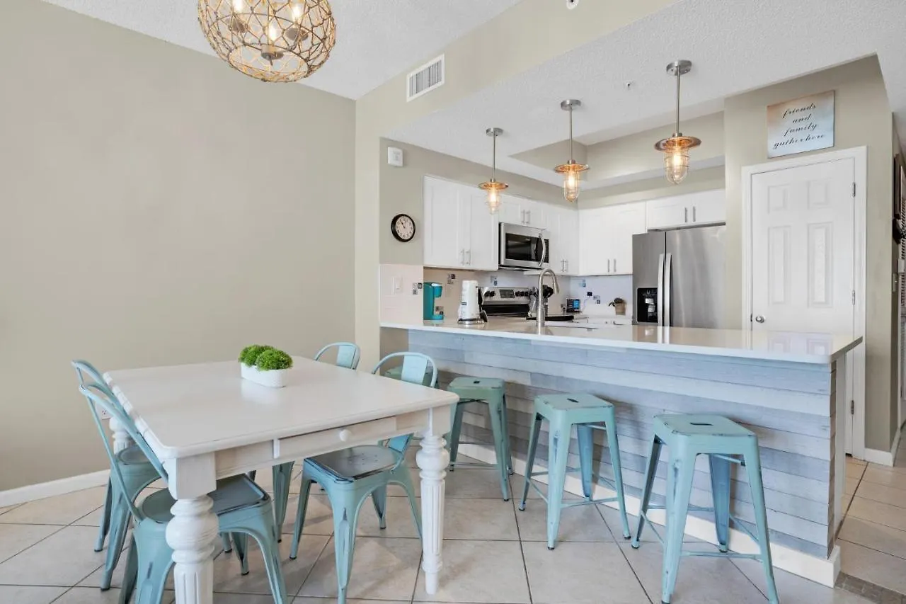 Holiday home Majestic Sun 705b