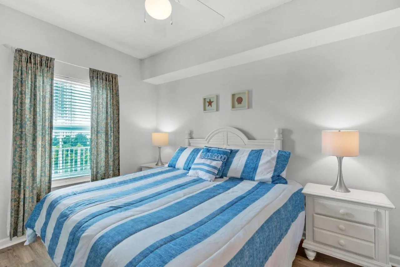 Holiday home Majestic Sun 301b