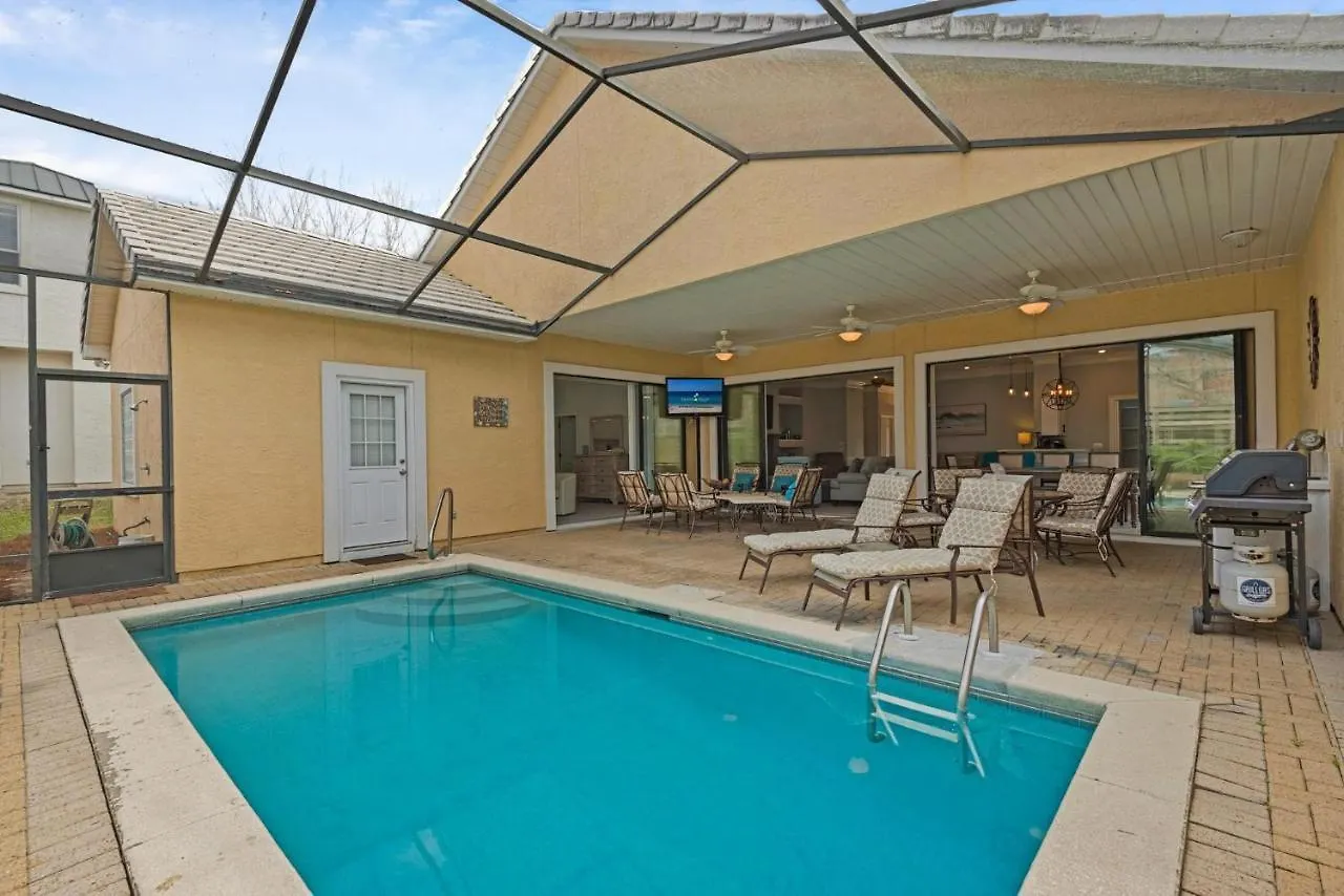 Destiny Splash Holiday home