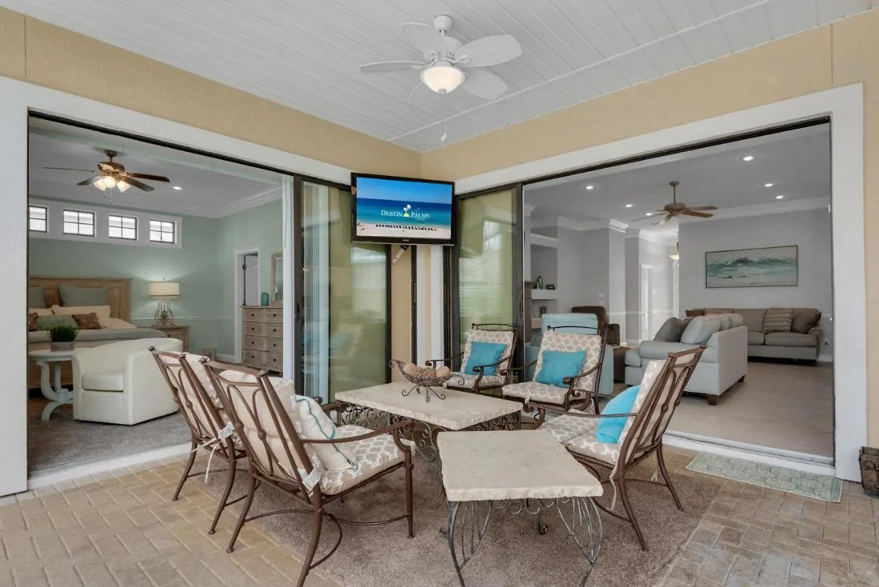 Destiny Splash Holiday home