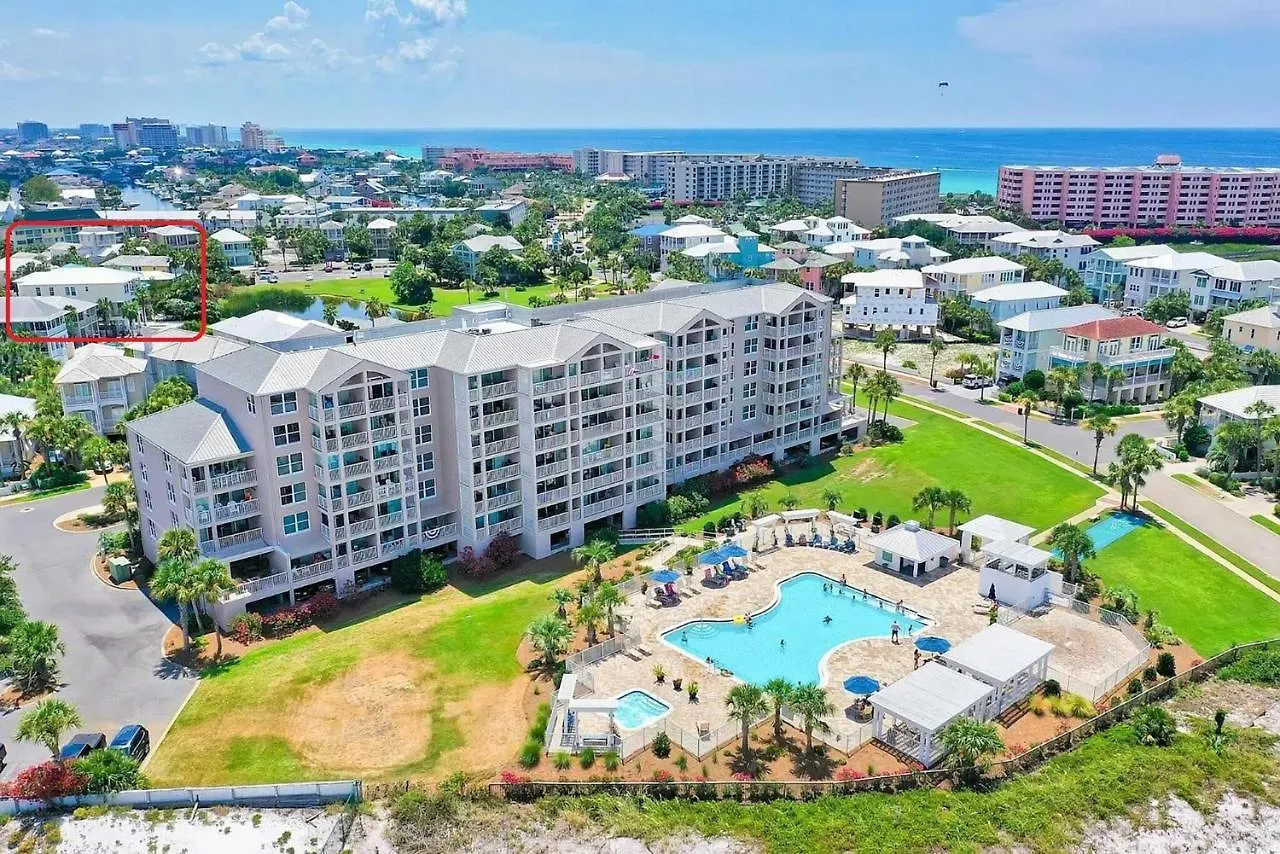 E Scape Away * Destin