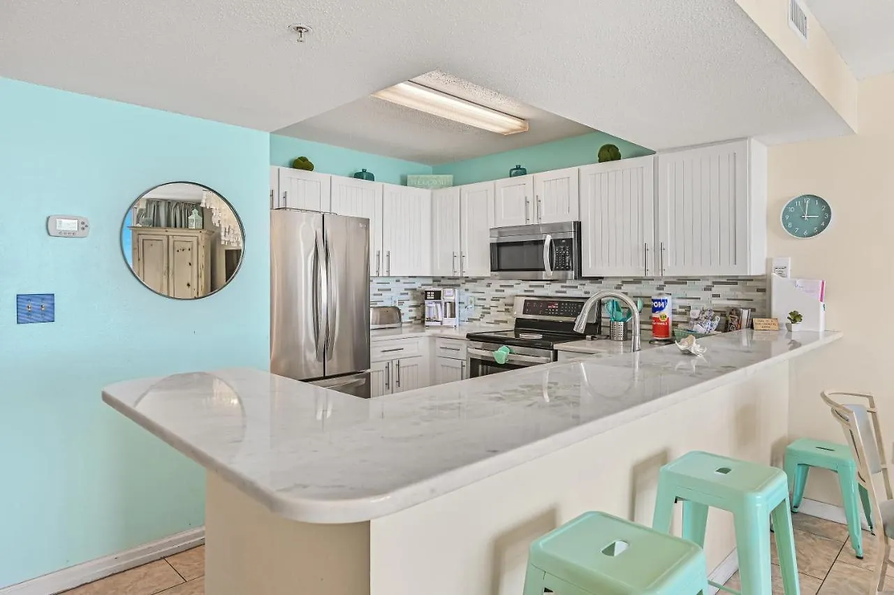 Pelican Apartment *