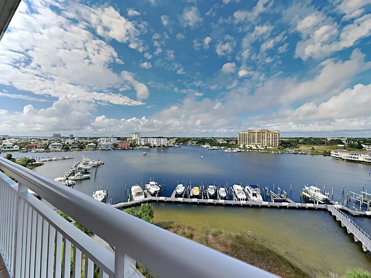 Harbor Landing 601a