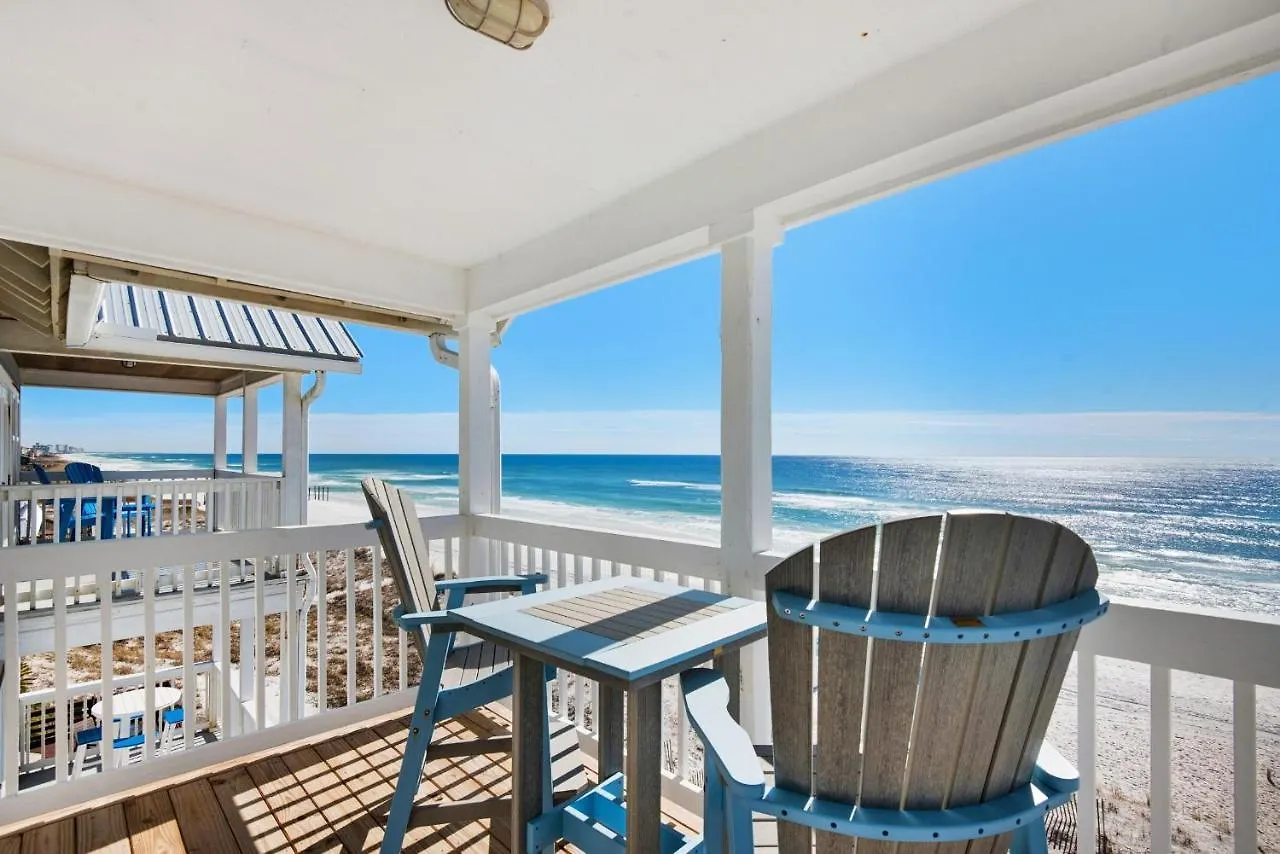 Crystal Breeze Holiday home *
