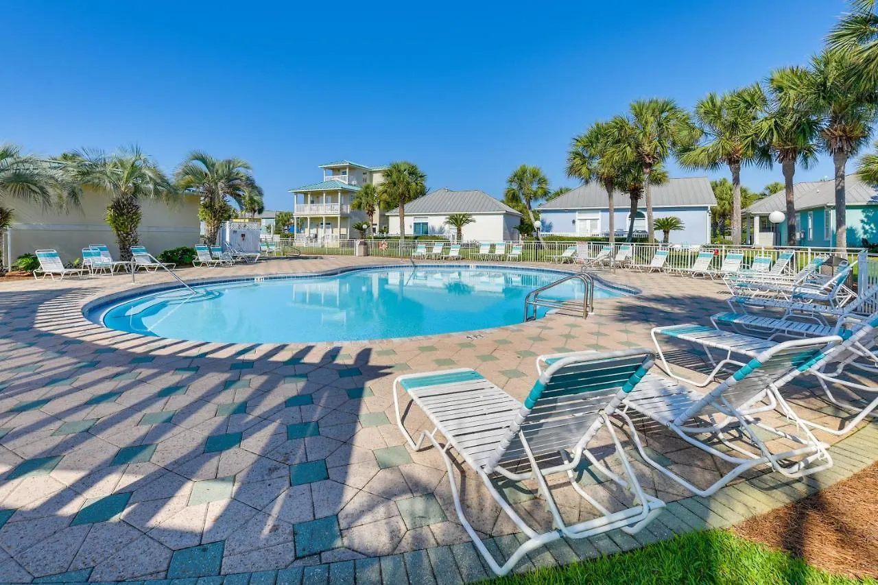 Well-appointed Family On Miramar Beach! *