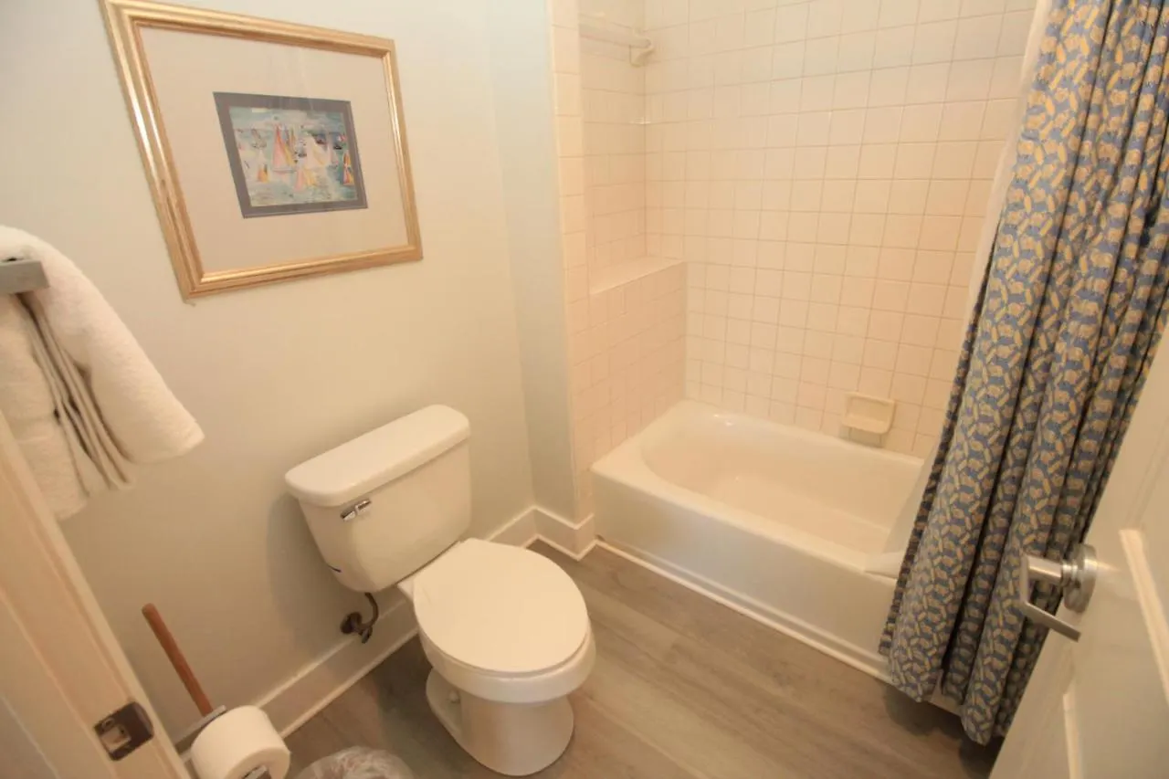 3br Beachfront 16th Flr Two Master Bedrooms, Pool Fitness Center At Westwinds * Destin