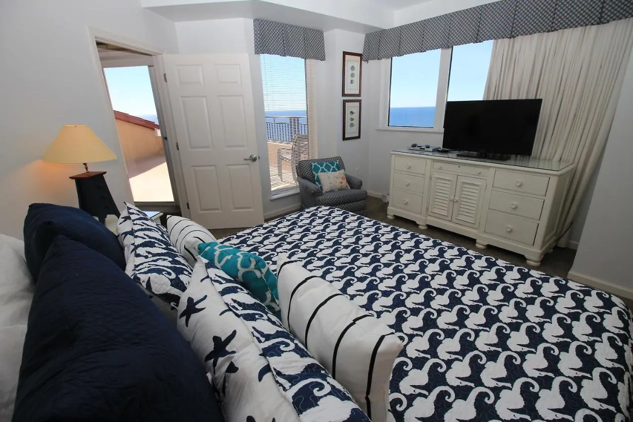 3br Beachfront 16th Flr Two Master Bedrooms, Pool Fitness Center At Westwinds Holiday home