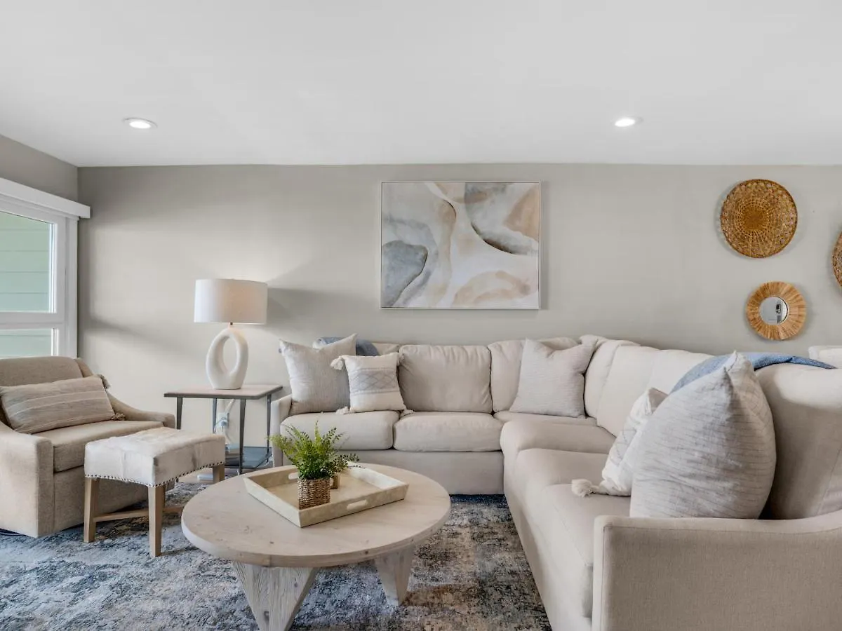 Quiet Surf Townhomes Ii #2 By Newman-dailey Holiday home *