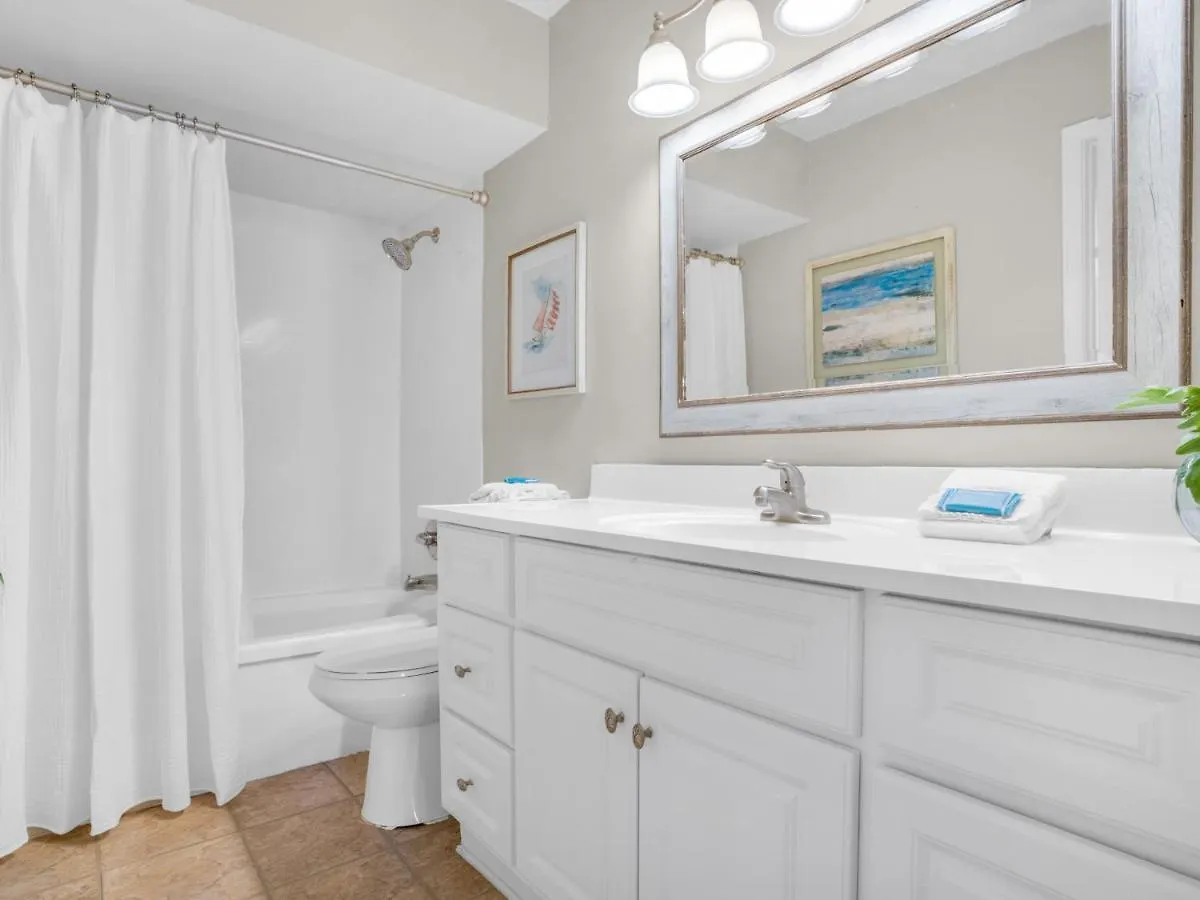 Holiday home Quiet Surf Townhomes Ii #2 By Newman-dailey *