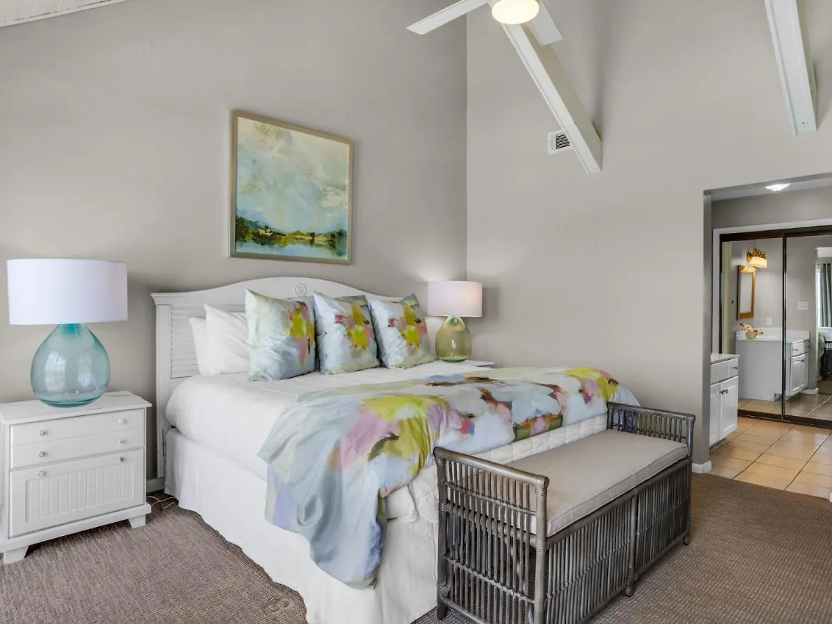 Holiday home Quiet Surf Townhomes Ii #2 By Newman-dailey *