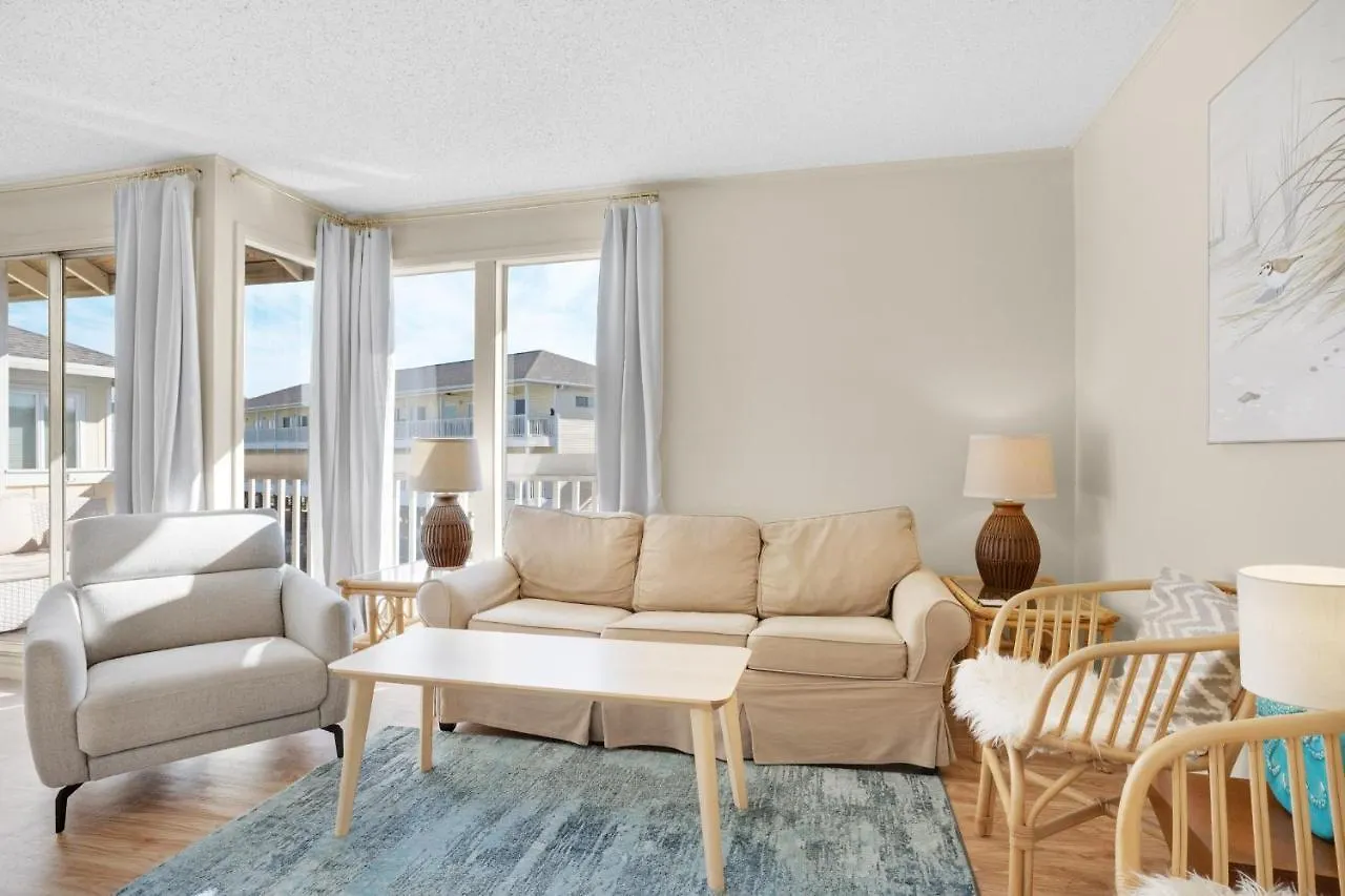 Sandpiper Cove 2023 דסטין