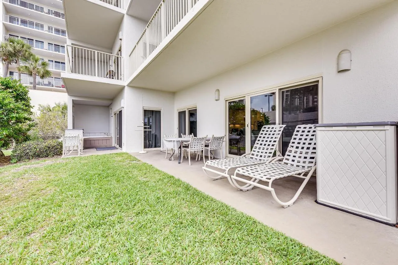 Beachfront Vacation With Hot Tub, Pool, Sauna Destin