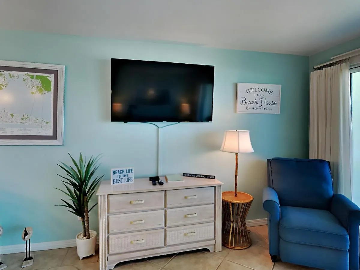 Apartment Club 105 *