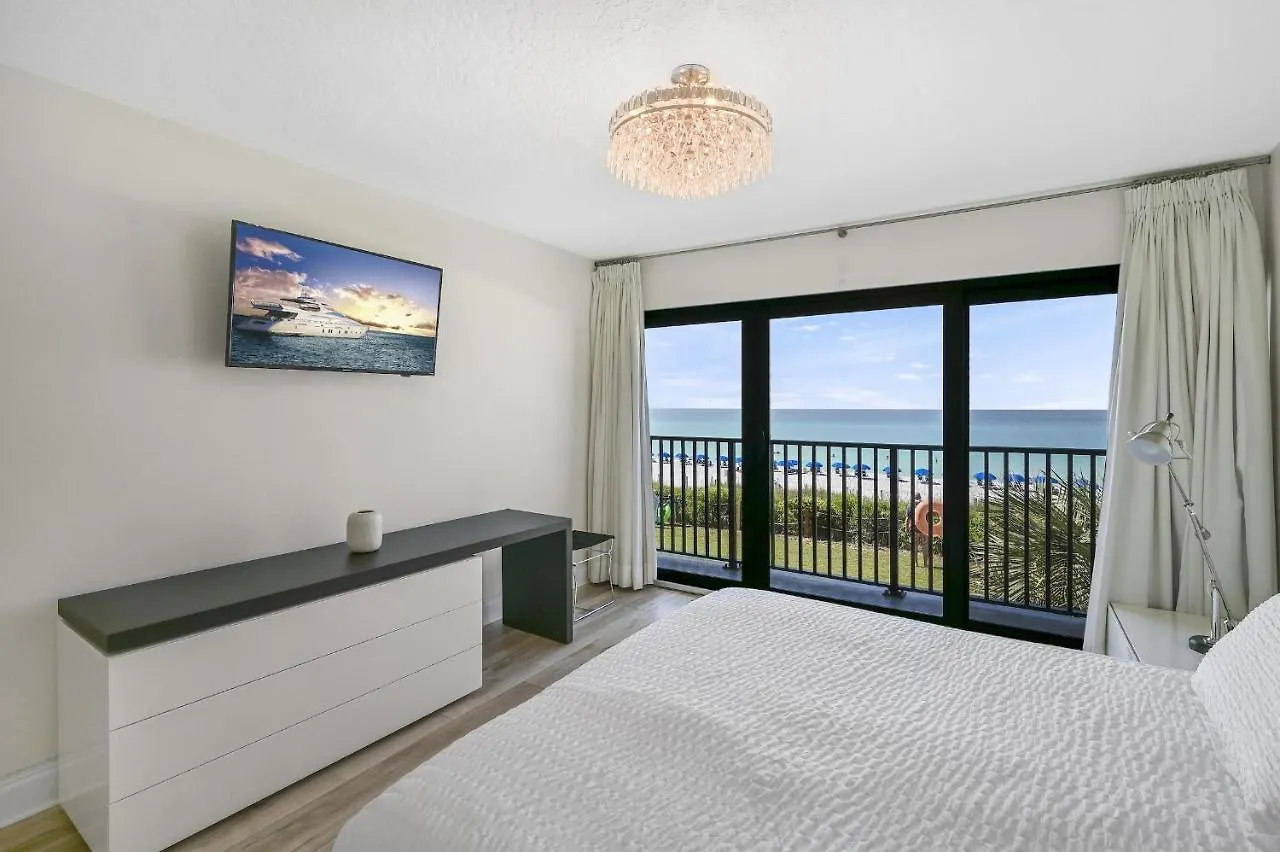Huntington By The Sea 206