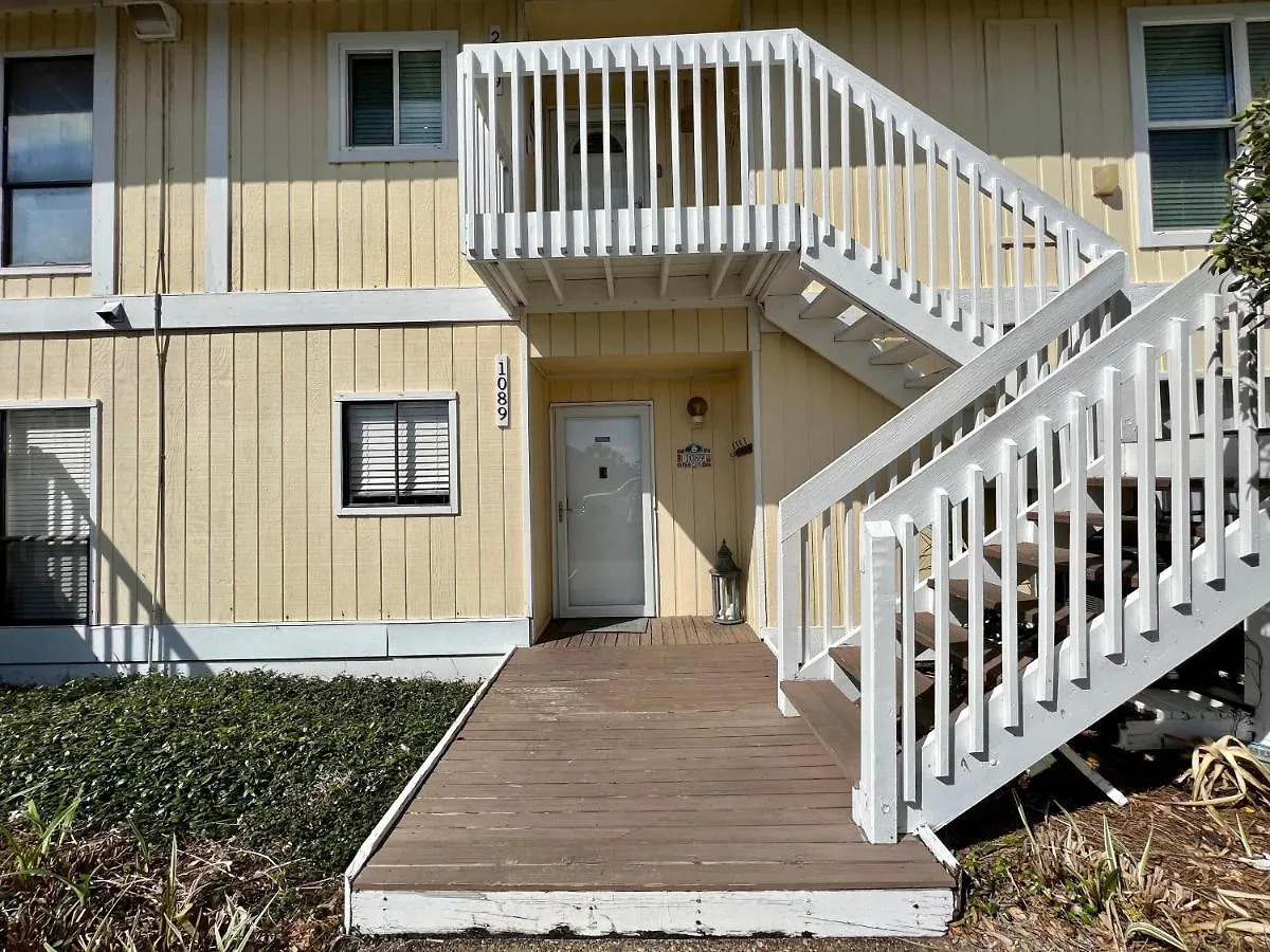 Sandpiper Cove 1089 *