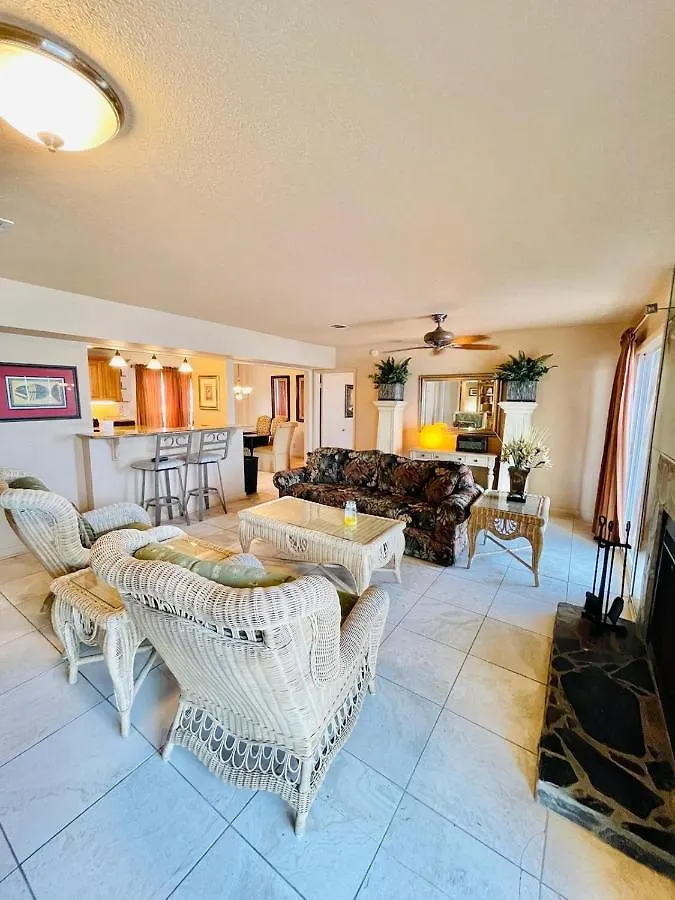Sandpiper Cove 6100