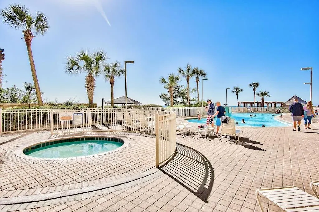 Pelican Resort-walkout Unit-on The