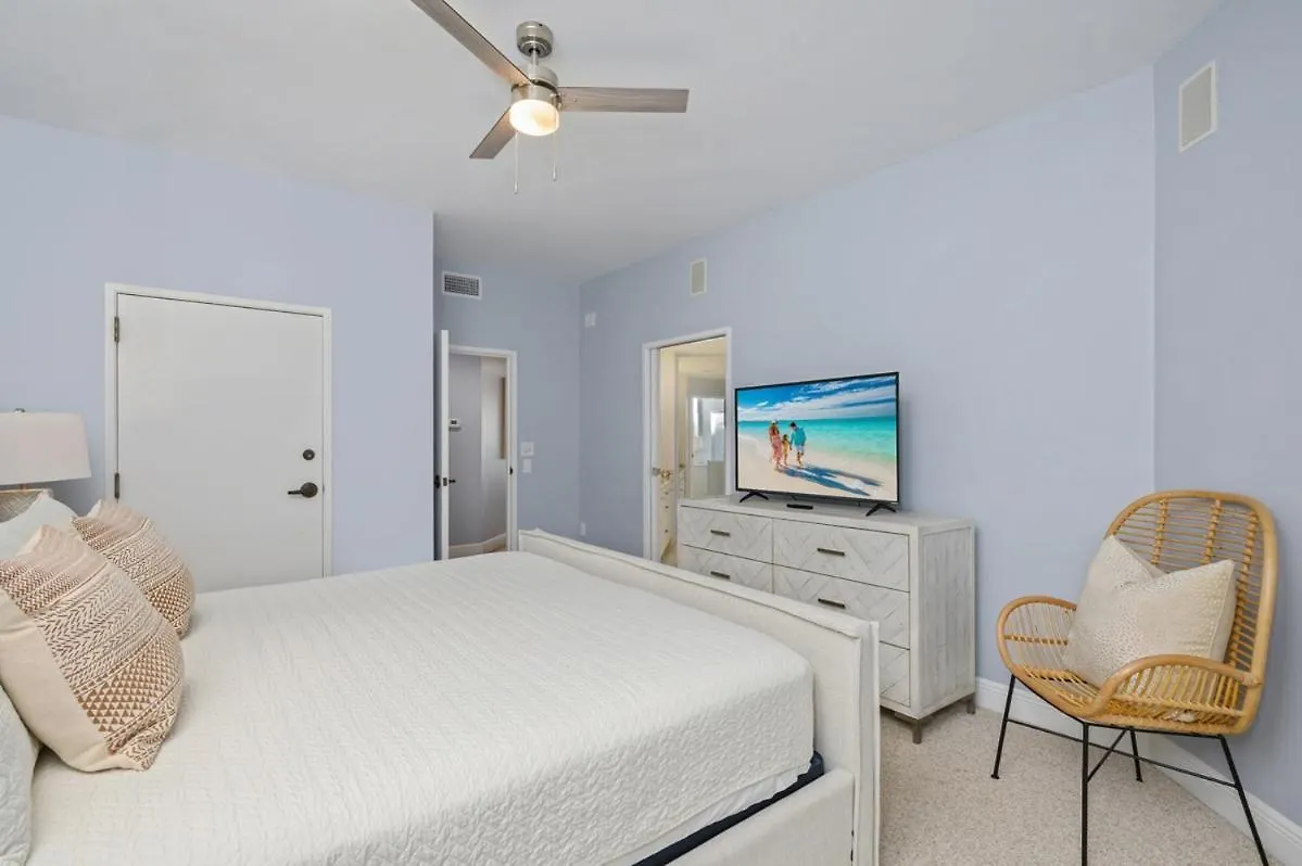 Apartment Tops'l 1111