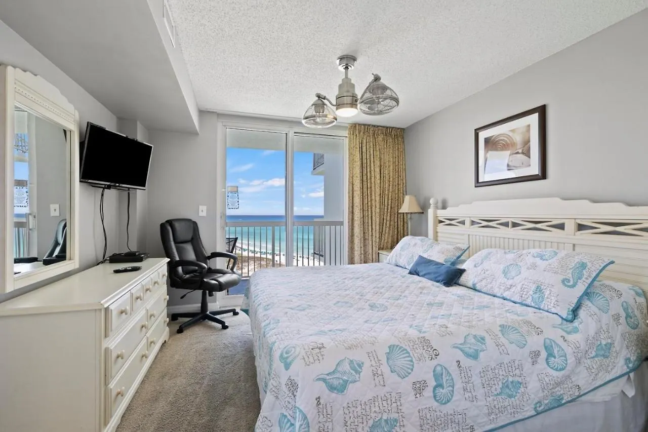 Pelican 1418 By Pelican Management * Destin