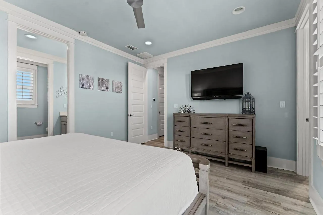 Sandy Buns Chateau With Golf Cart And Heated Pool Destin