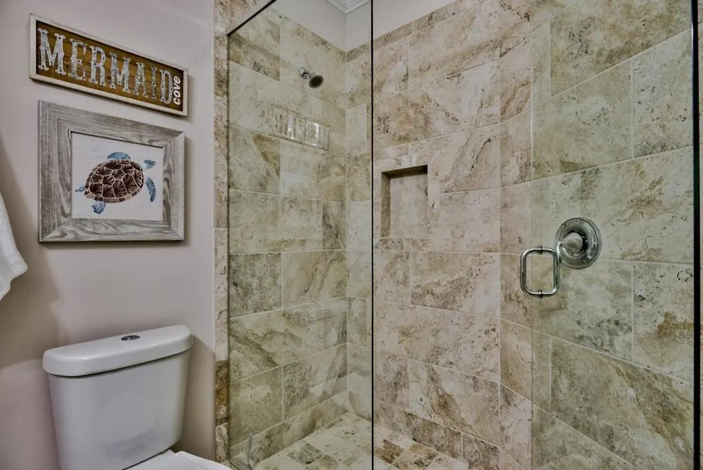 Apartment Tusker With Pool And Designer Interior