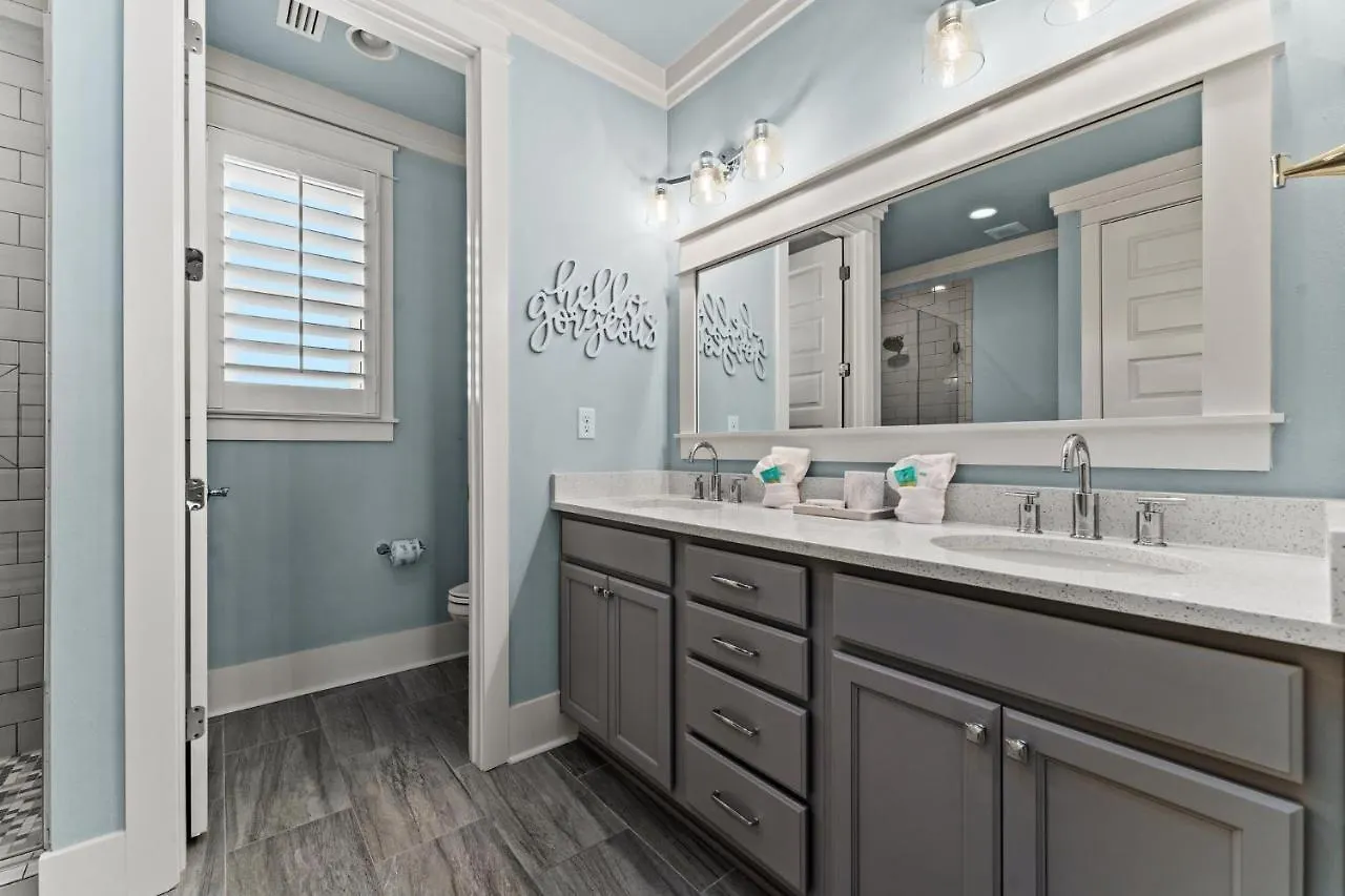 Sandy Buns Chateau With Golf Cart And Heated Pool Destin