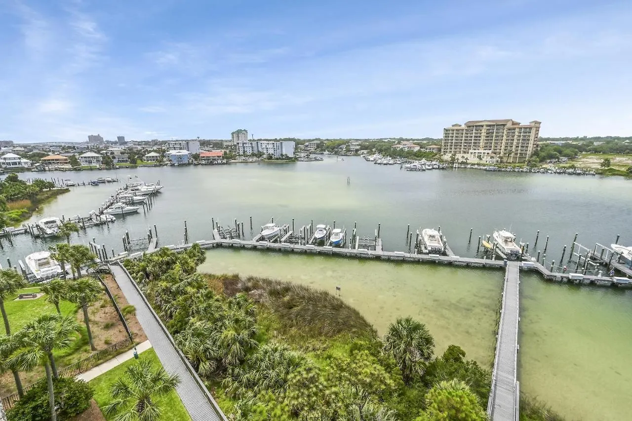 Harbor Landing 602a