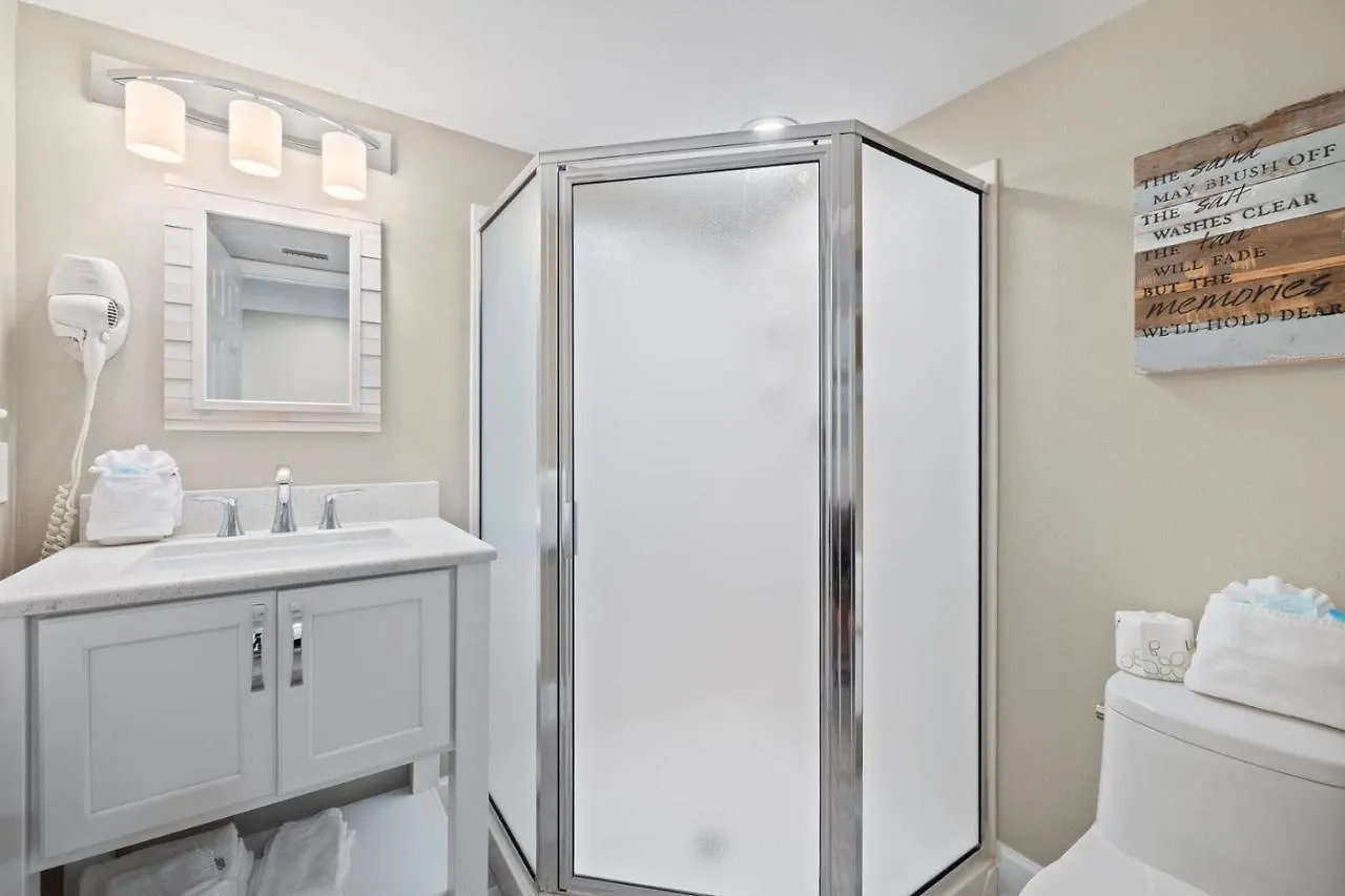 Pelican 1108 By Pelican Management *