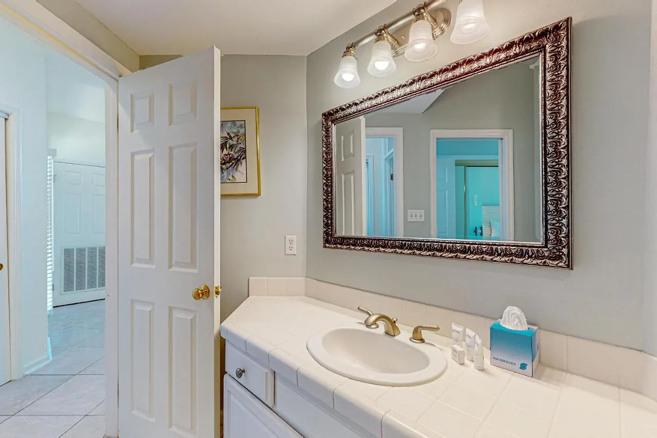 Waterfront Haven Retreat Holiday home *