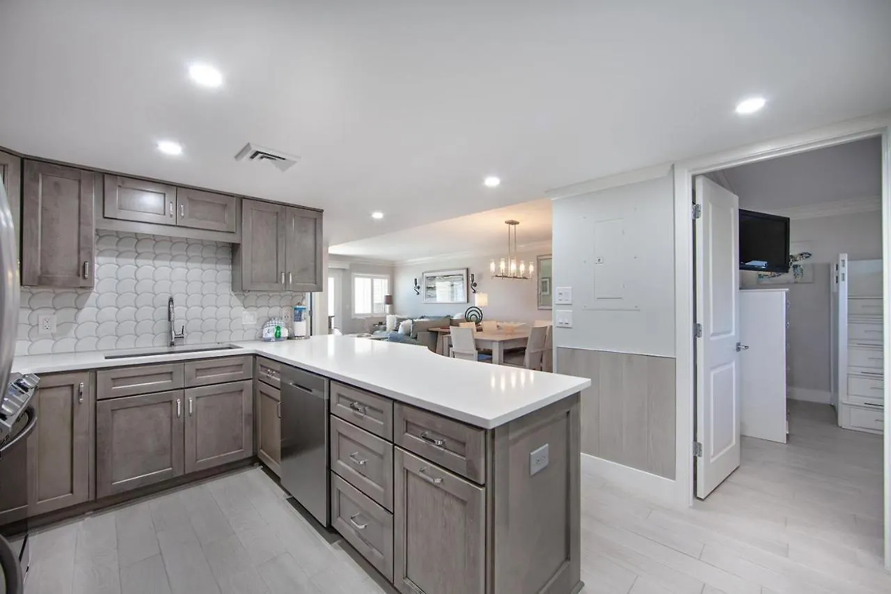 Holiday home Surf And Racquet Unit 104 Destin