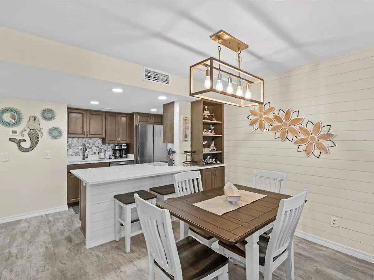 Holiday home Surf And Racquet Unit 103 Destin