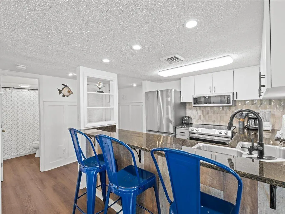 Holiday home Surf And Racquet Unit 112